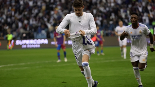 Federico Valverde celebrates his goal with Vinicius Jr