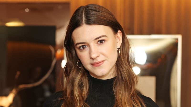 Daisy Edgar-Jones - Director Mimi Cave hails her "brilliant" performance in Fresh