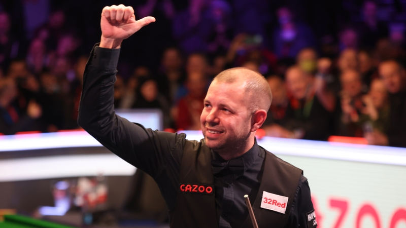 Barry Hawkins will face Neil Robertson or Jimmy Robertson in Sunday's final