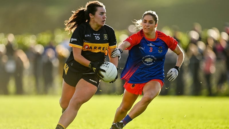 Laura Fitzgerald (l) led the scoring charge for the victors