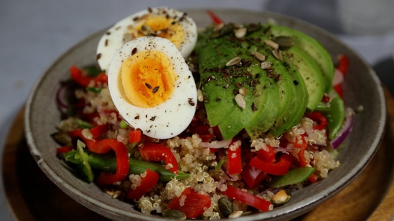 Each serving contains approximately 600 kcal.