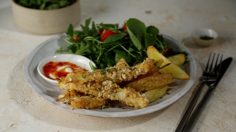 Each serving contains approximately 550 kcal.