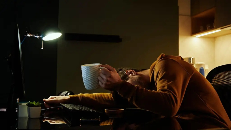 There's a lot of pressure to work longer and longer hours. Prudence Wade talks to a psychologist about the pitfalls of hustling non-stop.