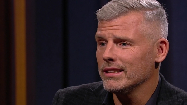 Des Bishop tells Tommy why he wrote a show for his late mother