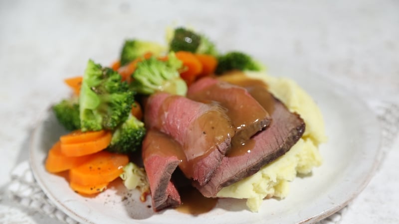 Each serving contains approximately 500 kcal.