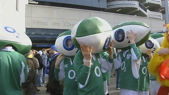 Irish rugby fans outside Croke Park in 2007.