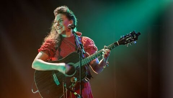 Watch: Clare Sands & BRÍDÍN perform Iontach Bheith Beo