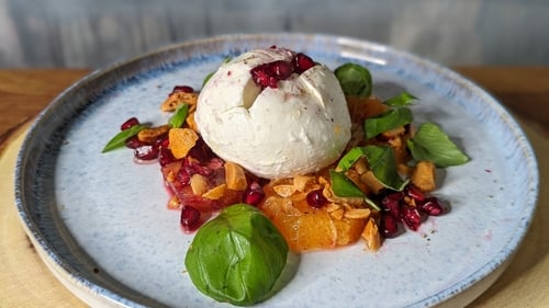 Mozzarella should be eaten room temperature to make the most of the soft milky flavour and slightly elastic texture.