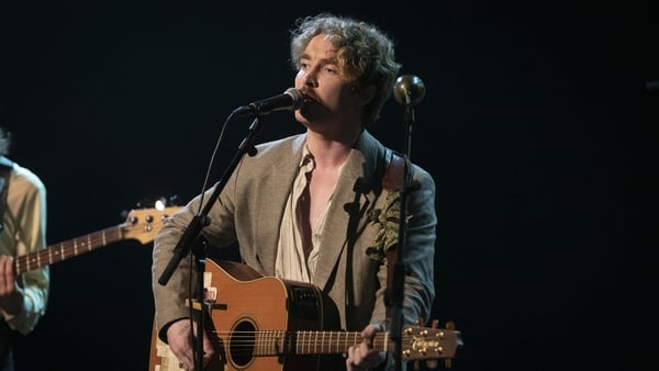 Watch: David Keenan performs Beggar To Beggar on Tommy Tiernan