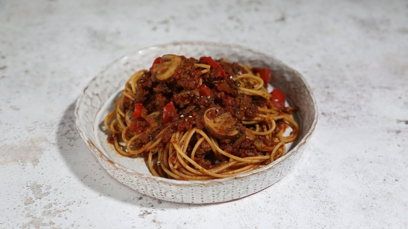 Each serving contains approximately 450 kcal.