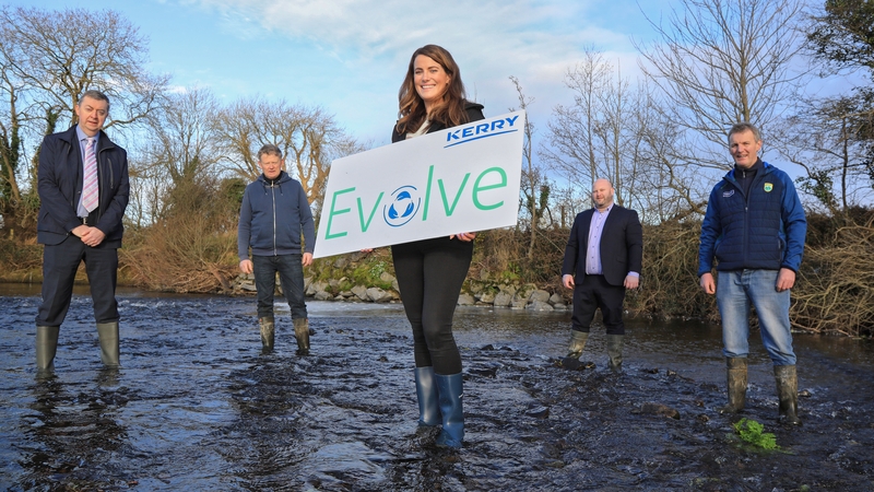 Pat Murphy CEO Kerry Dairy; William Dennehy, Kerry Agribusiness demonstration farmer; Sibeal Bird, Sustainability Lead at Kerry; James O'Connell General Manager, Kerry Agribusiness; Diarmuid Cremin, Winner of Kerry Agribusiness awards