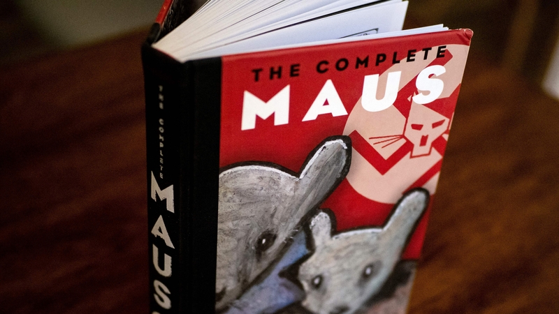 The cover of the graphic novel Maus by Art Spiegelman