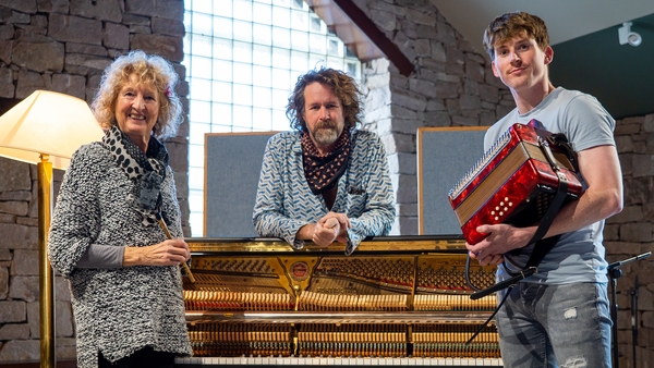 Mary Bergin, Liam Ó Maonlaí agus Conor Connolly