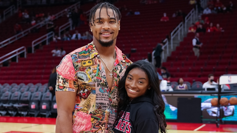 Simone Biles engaged to American football star Jonathan Owens