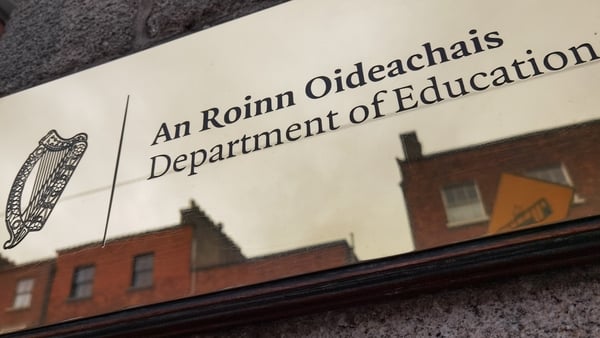 The C&AG has urged the Department of Education to improve record-keeping for school inspections