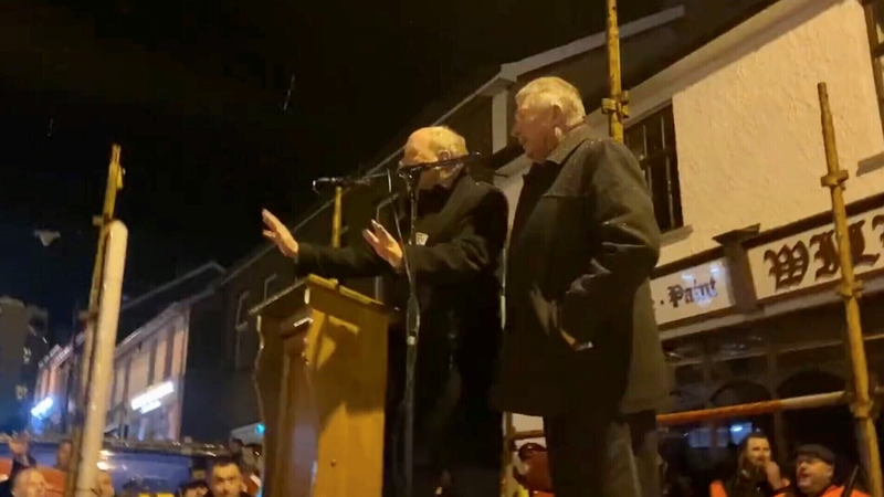 At one point in Sammy Wilson's speech, TUV leader Jim Allister intervened and appealed to those in attendance to hear him out