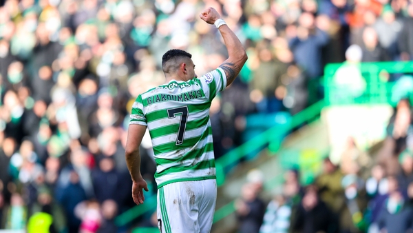 Giakoumakis celebrates against Dundee