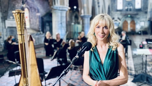 Róisín ReImagined - Muireann Nic Amhlaoibh's Sean-Nós spectacular