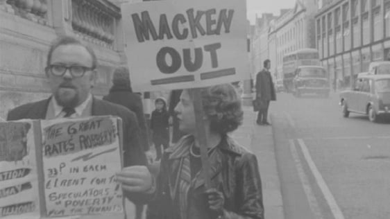 Rates Protesters outside City Hall in Dublin (1972)