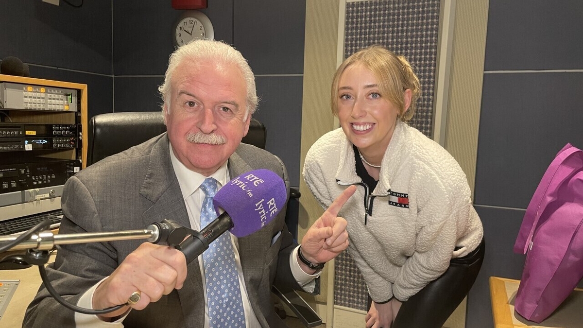 Our traffic presenter Ellen Leonard sings beautifully.
