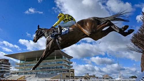Shishkin en route to winning the Arkle at Cheltenham in 2021