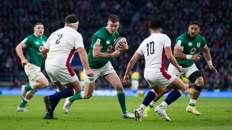 Johnny Sexton in action against England at Twickenham