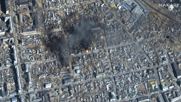 Maxar colour infrared satellite view of fires burning near Fontanna Street in eastern Mariupol