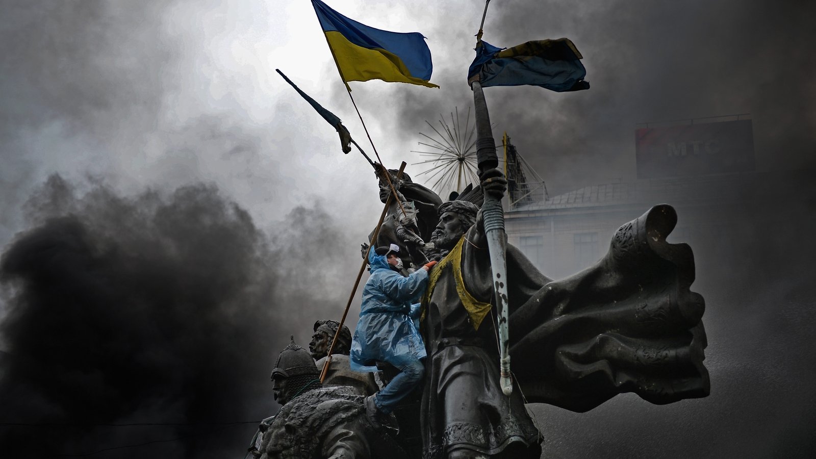 Violence flares between police and anti-government protesters calling for the ouster of President Viktor Yanukovych in Kyiv, 2014