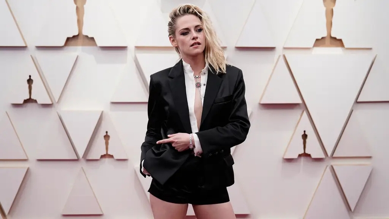 The Spencer actor shocked in hotpants instead of a more traditional gown.