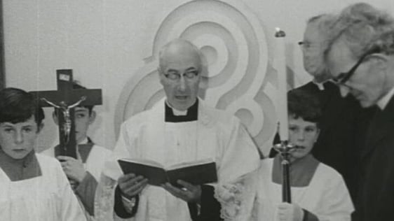 Fr Padraig Ó Coincheannáin and Rev. Canon Cosslett Ó Cuinn blessing Raidió na Gaeltachta studios, 2…