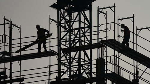 Some builders are refusing to quote a price for a job until they are on site
