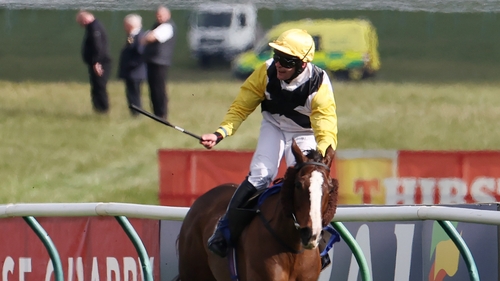 Rob James on Win My Wings en-route to the Scottish Grand National title