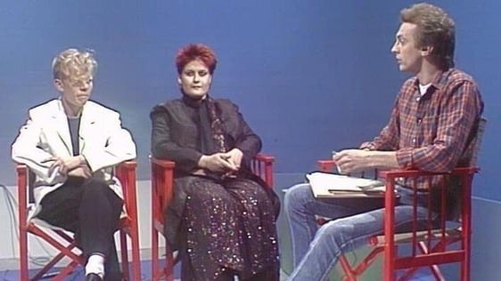 Vince Clarke and singer Alison Moyet of Yazoo discuss mixing electronic music with blues vocals. 19…