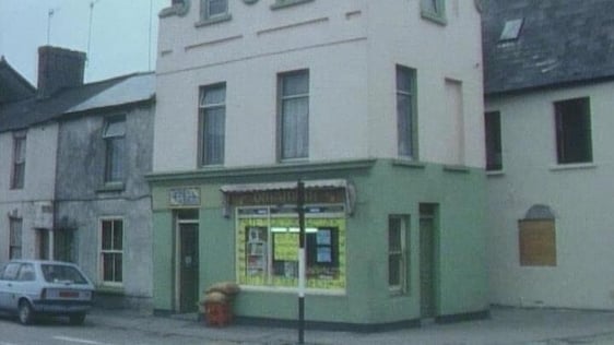 A Cork city community has the opportunity to speak Irish on a daily basis thanks to one grocer's gr…