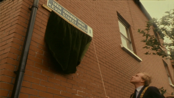 Lord Mayor of Dublin Alexis Fitzgerald unveils a plaque to mark the official opening of a Dublin Co…