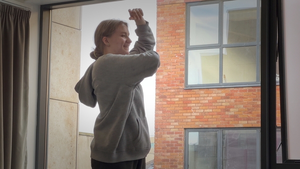 Watch: Ukrainian refugee teenager dances on Late Late Show