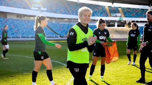 Manager Vera Pauw training with the Ireland squad in Gothenburg over the weekend