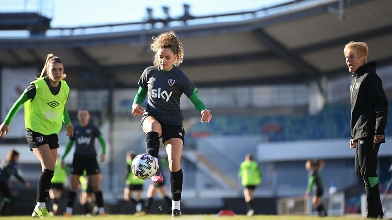 Vera Pauw (R) overlooks Ireland training in Gothenburg
