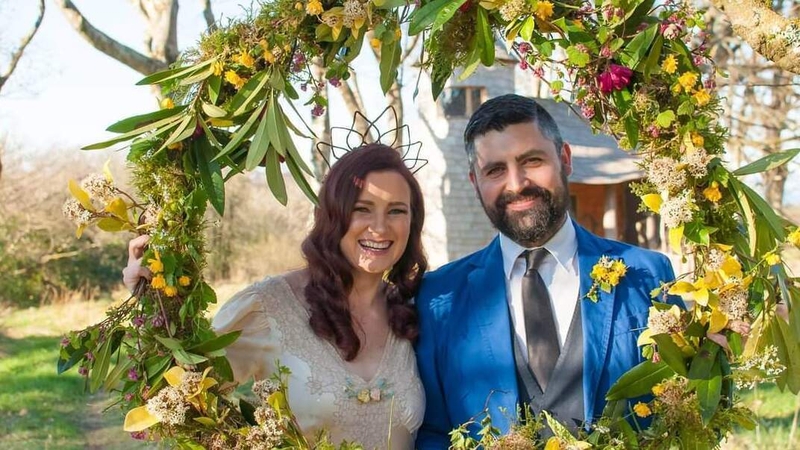 Separate homes, finances, & no priest: Taryn de Vere on marriage. Photo: Layla Kuyper Photography and Breandán ó Domhnaill.