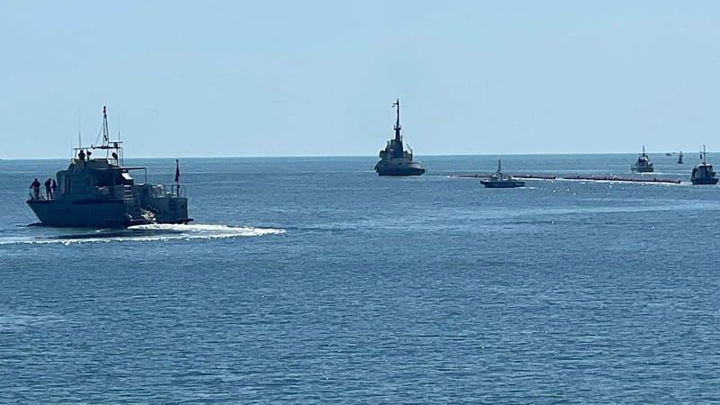 Tunisian authorities survey the area after a fuel-laden ship sank (Pic: Tunisian Ministry of Transport)