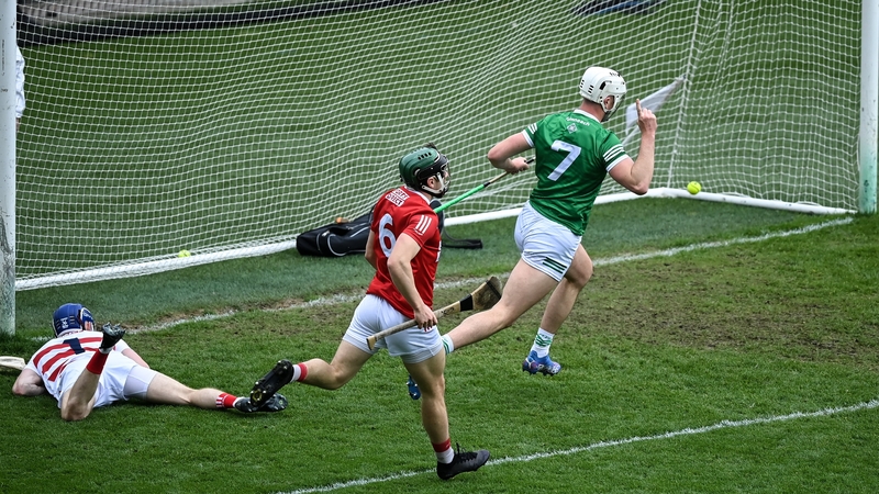 "What did Gearóid Hegarty do to get the freedom of Páirc Uí Chaoimh?"