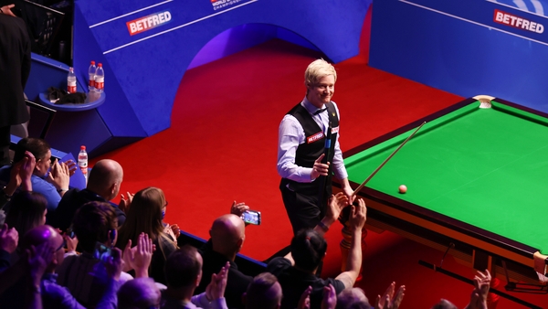 The 2010 champion finished with a century to advance in Sheffield