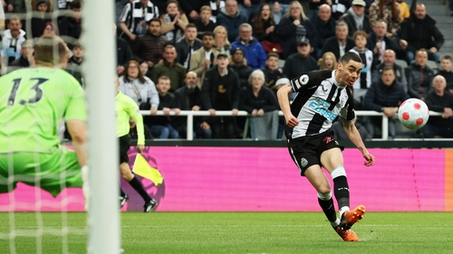 Miguel Almiron curls home the winner