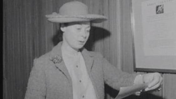 Siobhán McKenna at unveiling of plaque at The Abbey Theatre 1967