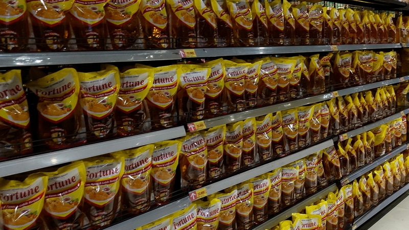 Indonesia has moved to suspend all exports of palm oil