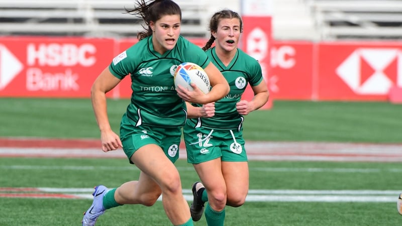 Vicky Elmes Kinlan gets in for a try in the pool match with France