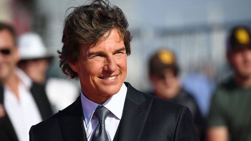 Tom Cruise flew himself to the Top Gun premiere in San Diego