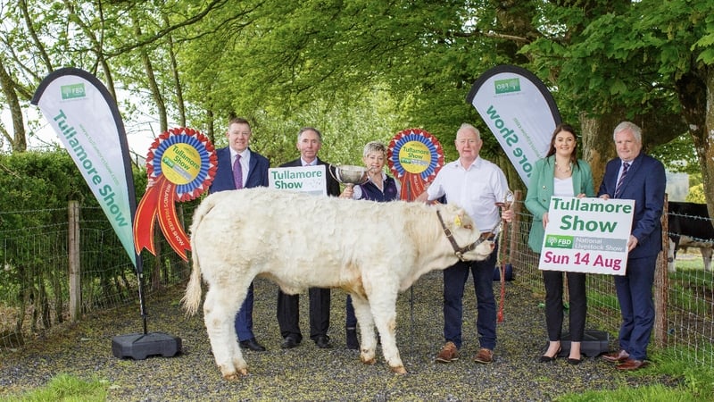 At the launch of the Tullamore Show last May were Pat Gilligan (FBD), Joseph Molloy (show chairman) Jim & Catherine Geoghegan, animal handler, Chelsey Cox McDonald (Secretary) and John Cahalan FBD