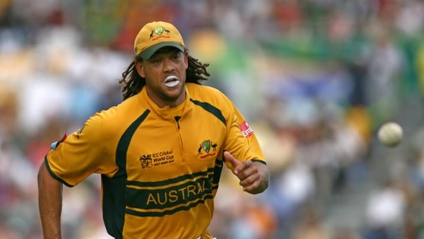 Symonds fielding the ball during the 2007 World Cup final