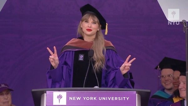 Taylor Swift told the class of 2022 to "never be ashamed of trying"